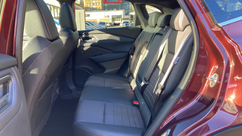 Nissan Qashqai 1.3 DiG-T MH 158 Tekna 5dr Petrol Hatchback